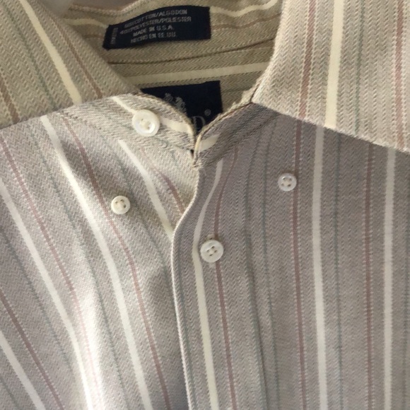 IIn excellent condition shirt - Picture 4 of 6